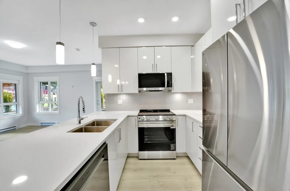 117 33886 PINE STREET, Abbotsford BC V2S 0N9, Abbotsford BC — Residential for Sale - Photo 2