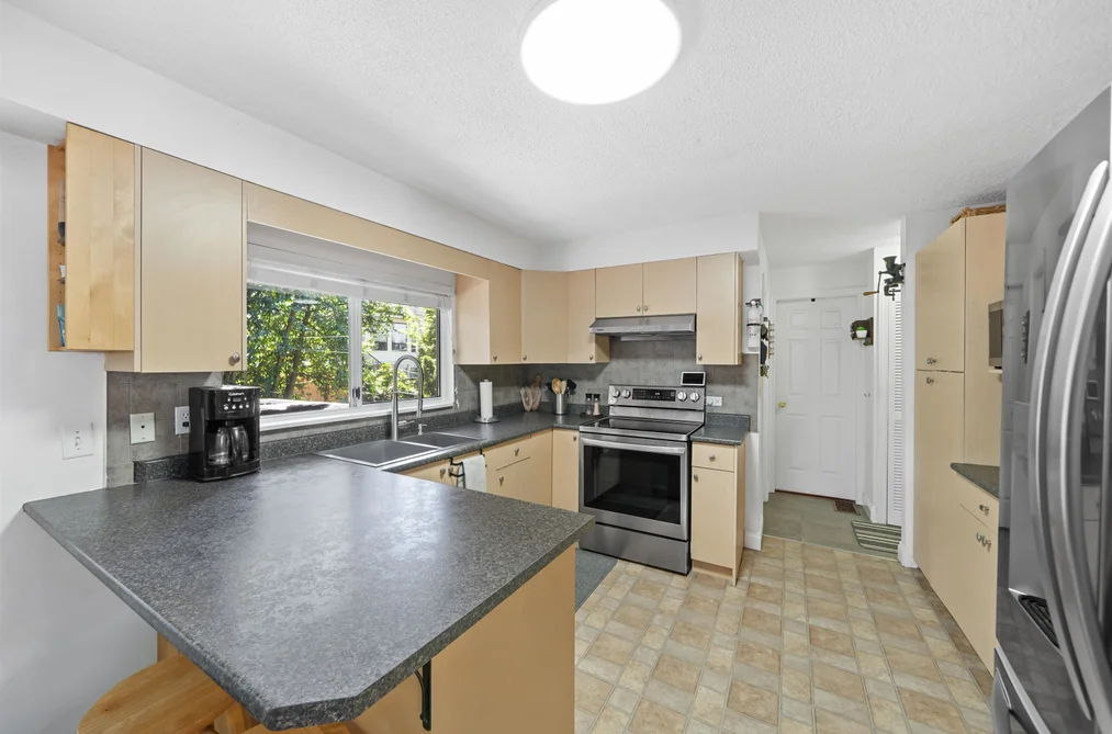 11730 97 AVENUE, Surrey BC V3V 2B8, Surrey BC — Residential for Sale - Photo 7