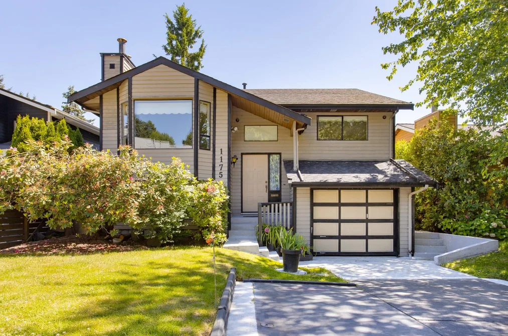 House for sale at 1175 Falcon Drive Coquitlam British Columbia - MLS: R3131836