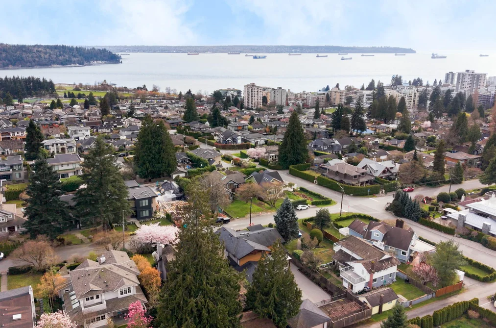 1175 HAYWOOD AVENUE, West Vancouver BC V7T 1T8, West Vancouver BC — Residential for Sale - Photo 2