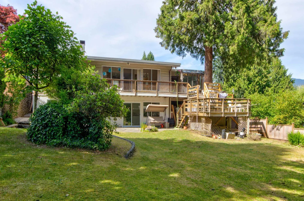 1177 E 15TH STREET, North Vancouver BC V7J 1K6, North Vancouver BC — Residential for Sale - Photo 2