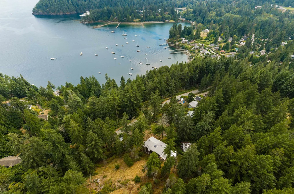 Property for sale at 1178 Miller Road Bowen Island British Columbia - MLS: R3108106