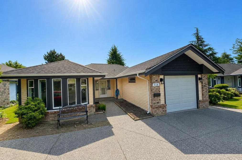 Townhouse for sale at 118 14220 19a Avenue Surrey British Columbia - MLS: R3123502