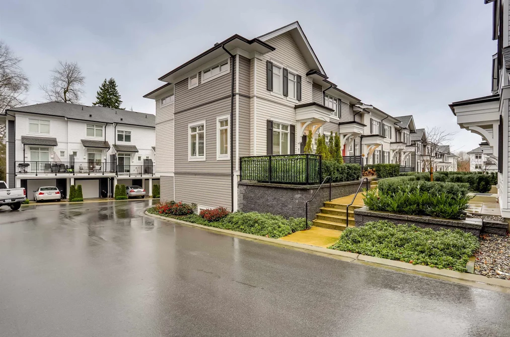 Townhouse for sale at 118 2070 Oak Meadows Drive Surrey British Columbia - MLS: R3084550