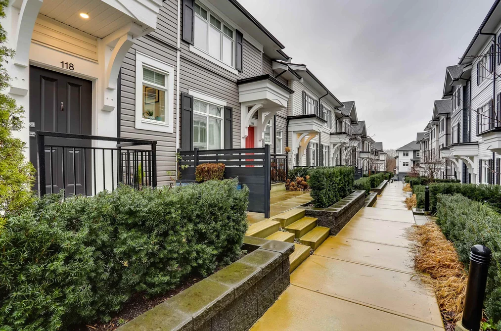 118 2070 OAK MEADOWS DRIVE, Surrey BC V3Z 1J1, Surrey BC — Residential for Sale - Photo 2