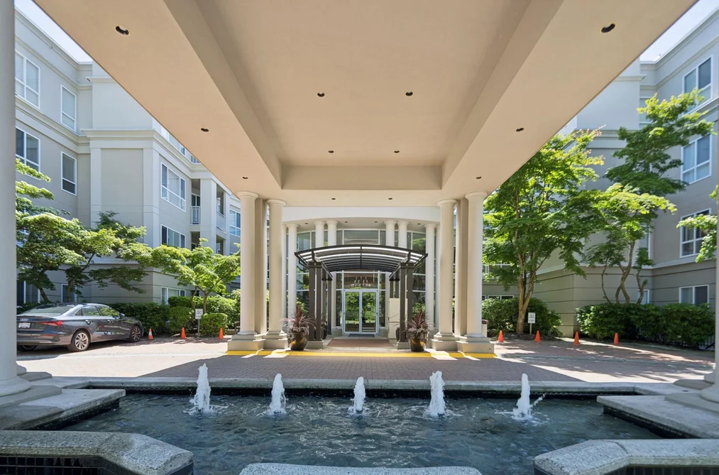 Condo for sale at 118 3098 Guildford Way Coquitlam British Columbia - MLS: R3130127