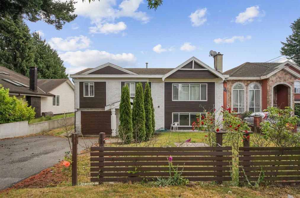 11860 75A AVENUE, Delta BC V4C 1J9, Delta BC — Residential for Sale — Photo 2 of 40