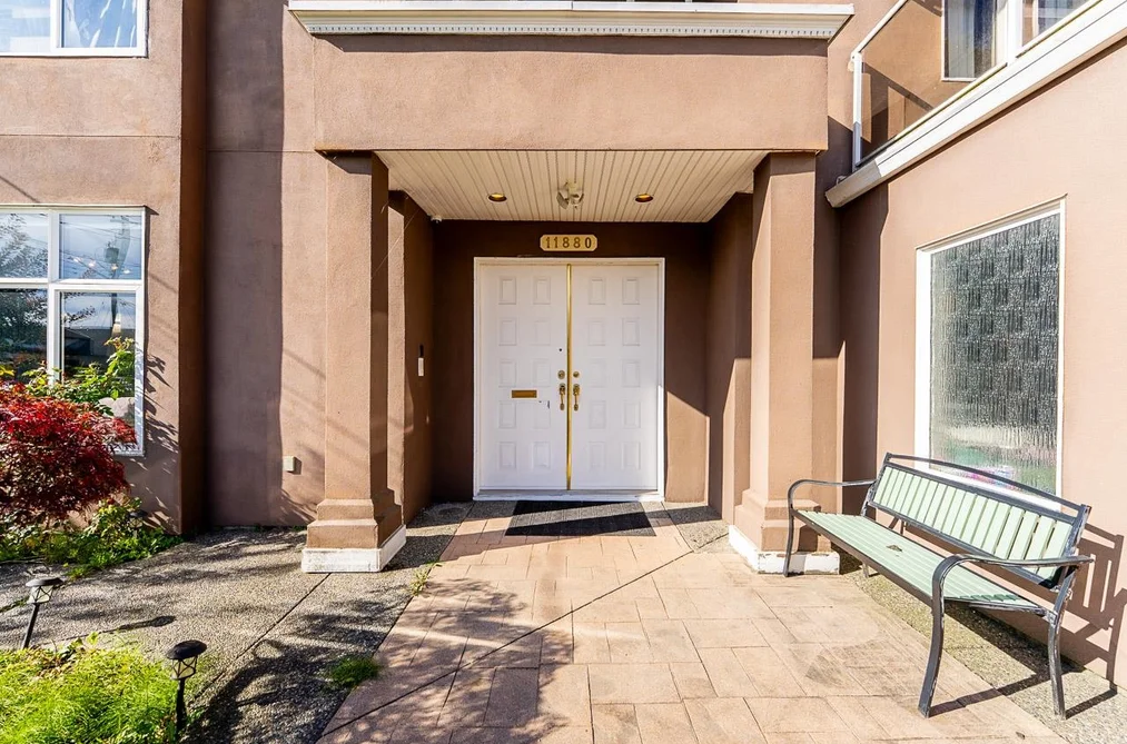 11880 AZTEC STREET, Richmond BC V6X 1H8, Richmond BC — Residential for Sale - Photo 2