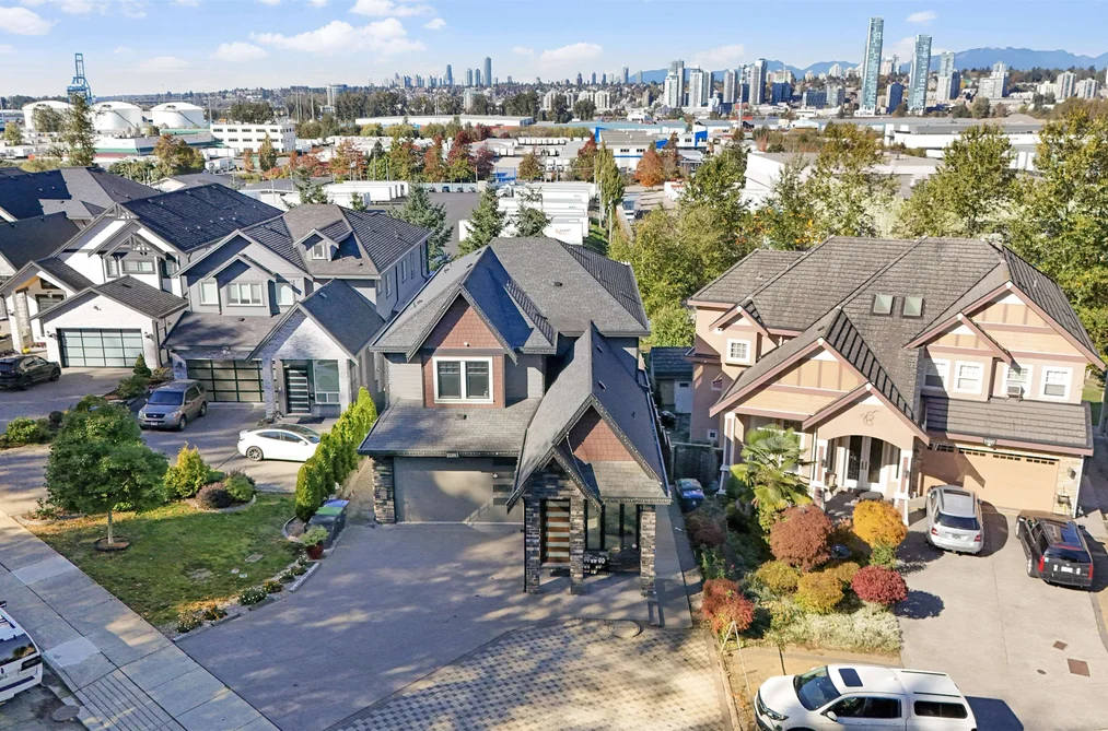 11883 River Rd, Surrey, BC - MLS: R3175290