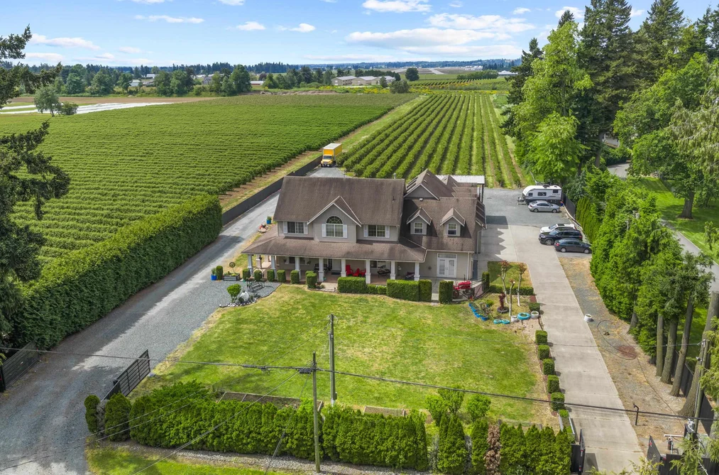1189 GLADWIN ROAD, Abbotsford BC V2T 5Y4, Abbotsford BC — Residential for Sale - Photo 4