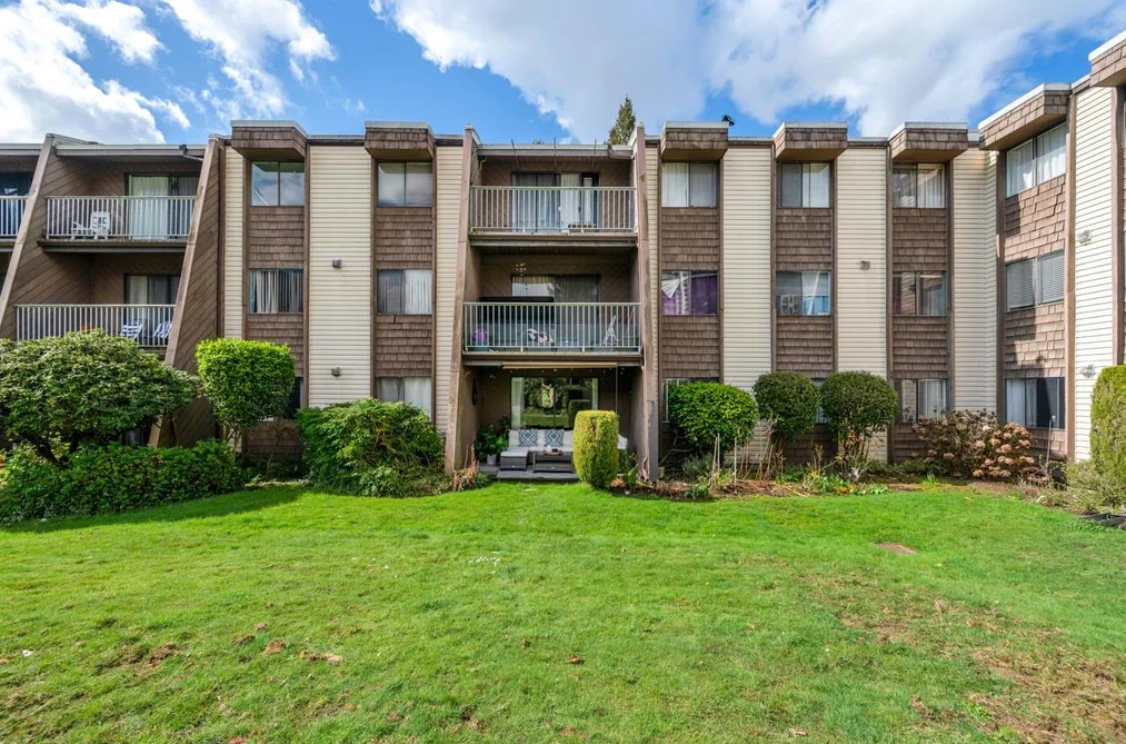 Condo for sale at 119 3911 Carrigan Court Burnaby British Columbia - MLS: R3103009