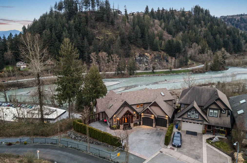 House for sale at 119 45473 Ariel Place Cultus Lake British Columbia - MLS: R3105380