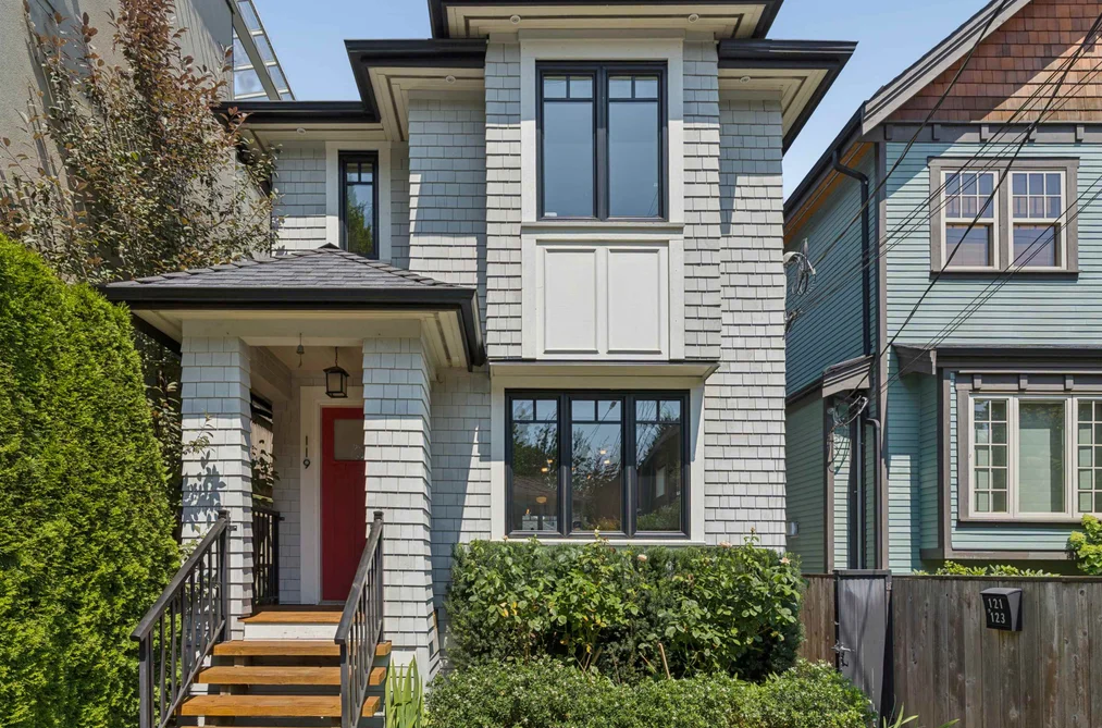 House for sale at 119 E 27th Avenue Vancouver British Columbia - MLS: R3150149