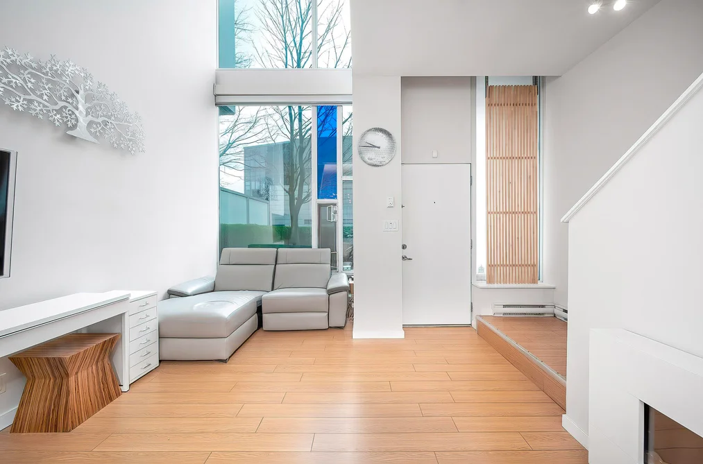 119 REGIMENT SQUARE, Vancouver BC V6B 1X5, Vancouver BC — Residential for Sale - Photo 3