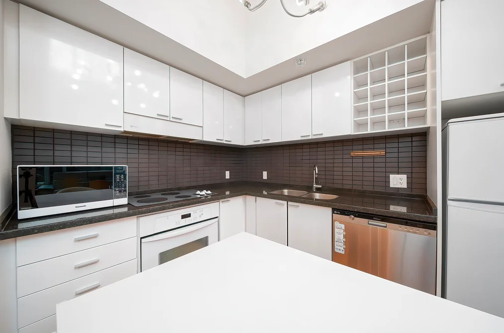 119 REGIMENT SQUARE, Vancouver BC V6B 1X5, Vancouver BC — Residential for Sale - Photo 6