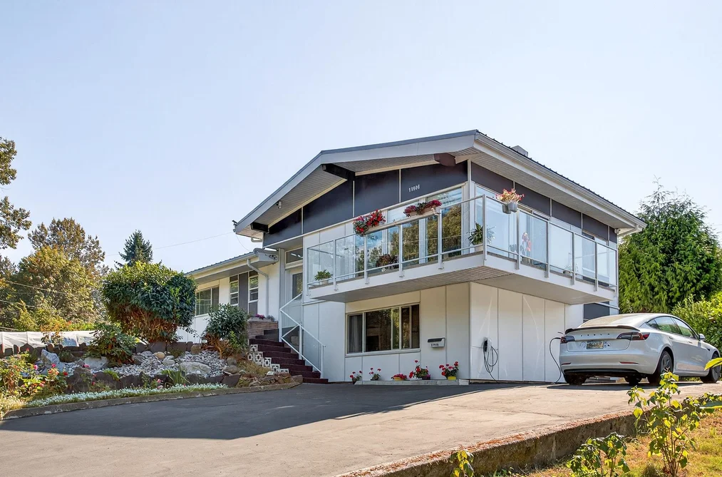 House for sale at 11906 100 Avenue Surrey British Columbia - MLS: R3095698