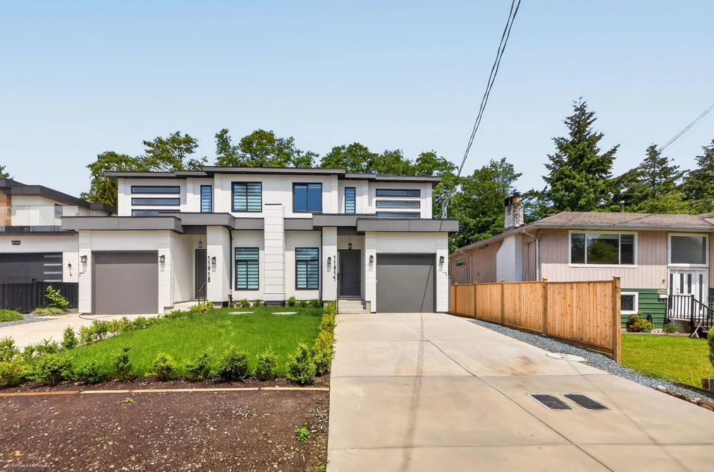Half Duplex for sale at 11917 Chalmer Place Delta British Columbia - MLS: R3129908