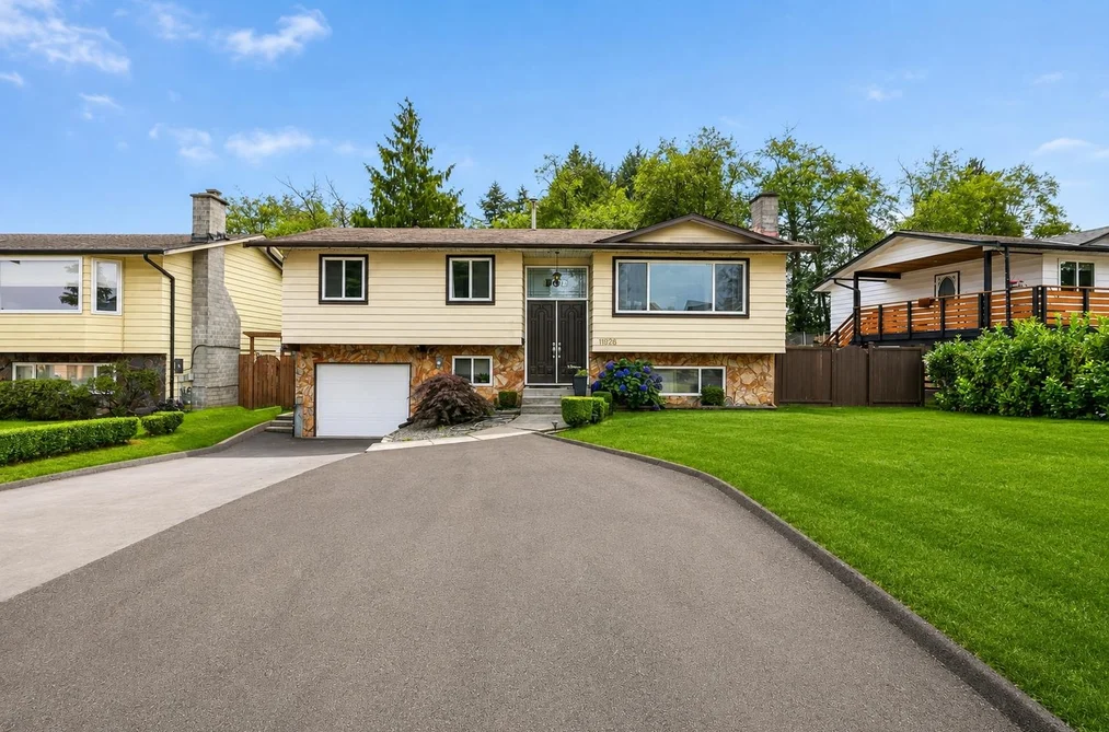 House for sale at 11926 77a Avenue Surrey British Columbia - MLS: R3155044