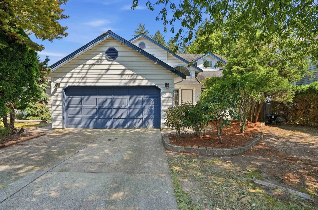 House for sale at 11932 237a Street Maple Ridge British Columbia - MLS: R3155863