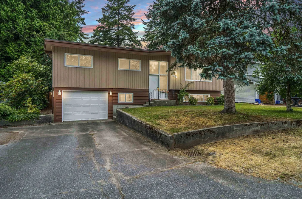 11939 HALL STREET, Maple Ridge, BC — Residential for Sale — Photo 3 of 39