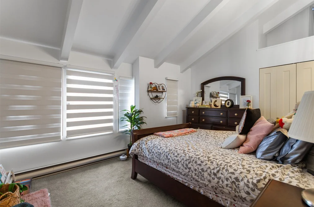 1195 W 50th Avenue, Vancouver, BC - House for Sale - Photo 13 of 17 1195 W 50th Avenue, Vancouver, BC - House for Sale - Photo 13 of 17