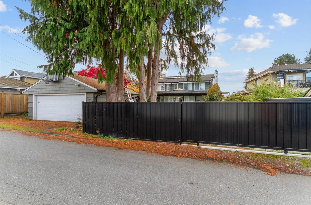 1195 W 50th Avenue, Vancouver, BC - House for Sale - Photo 17 of 17 1195 W 50th Avenue, Vancouver, BC - House for Sale - Photo 17 of 17