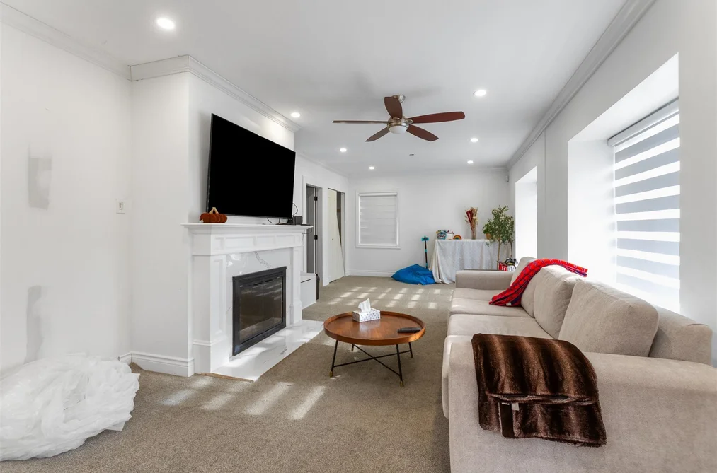 1195 W 50th Avenue, Vancouver, BC - House for Sale - Photo 6 of 17 1195 W 50th Avenue, Vancouver, BC - House for Sale - Photo 6 of 17
