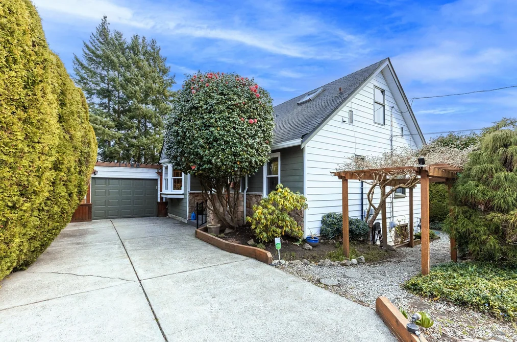1196 HABGOOD STREET, Surrey BC V4B 4W9, Surrey BC — Residential for Sale - Photo 2