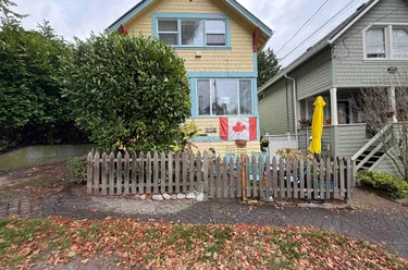 11xx Elm St, White Rock, BC - MLS: R3175743