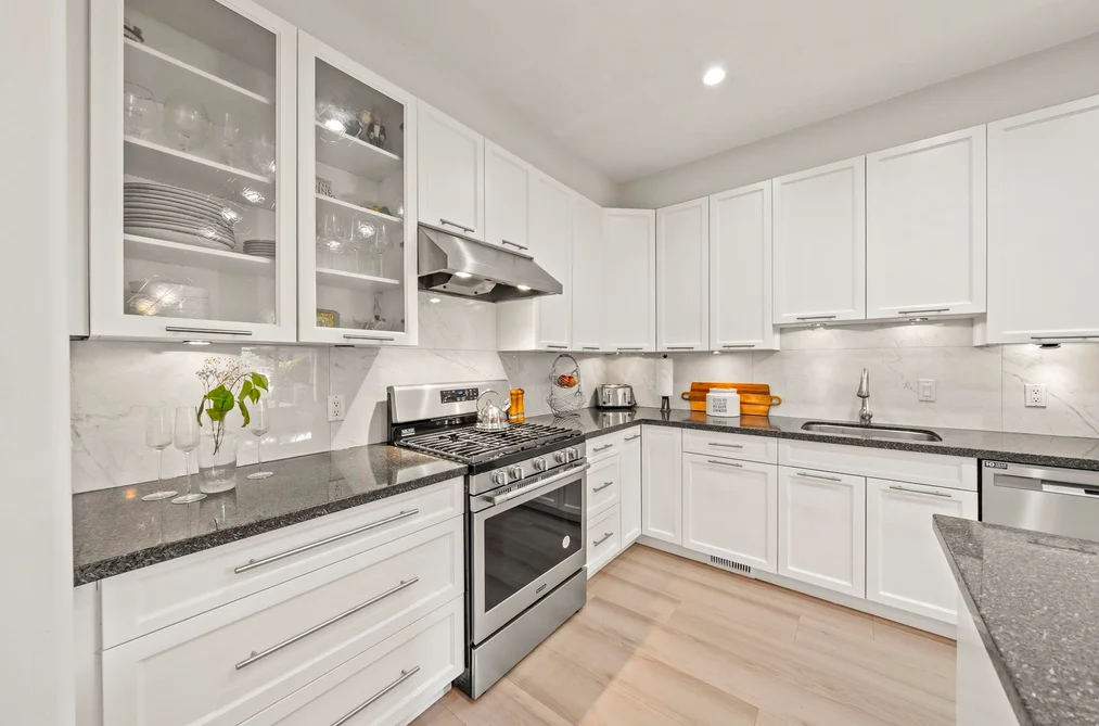 12 1765 PADDOCK DRIVE, Coquitlam BC V3E 3J1, Coquitlam BC — Residential for Sale - Photo 6