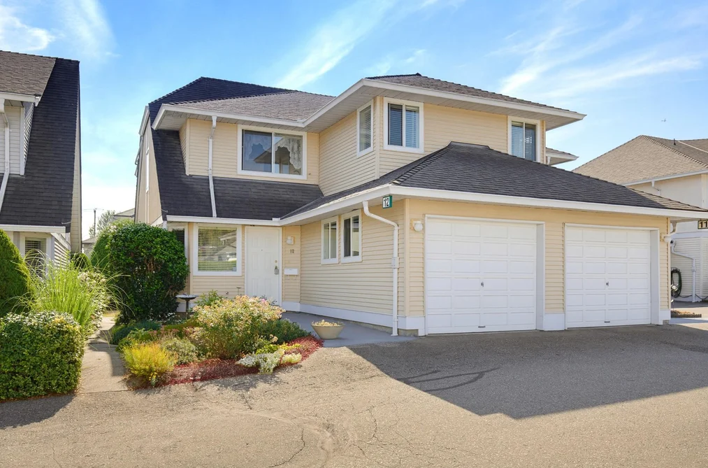 Townhouse for sale at 12 2475 Emerson Street Abbotsford British Columbia - MLS: R3131094