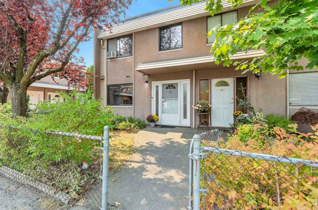 Townhouse for sale at 12 27090 32 Avenue Langley British Columbia - MLS: R3157319