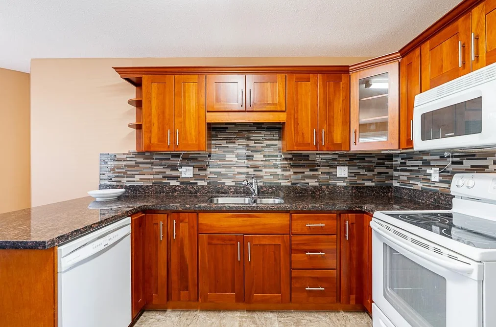 12 32615 MURRAY AVENUE, Abbotsford BC V2T 4T8, Abbotsford BC — Residential for Sale — Photo 8 of 24