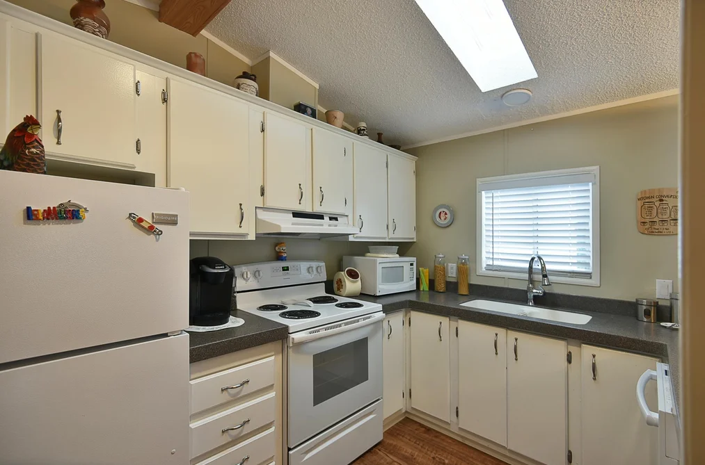 12 5575 MASON ROAD, Sechelt BC V7Z 0K9, Sechelt BC — Residential for Sale - Photo 4