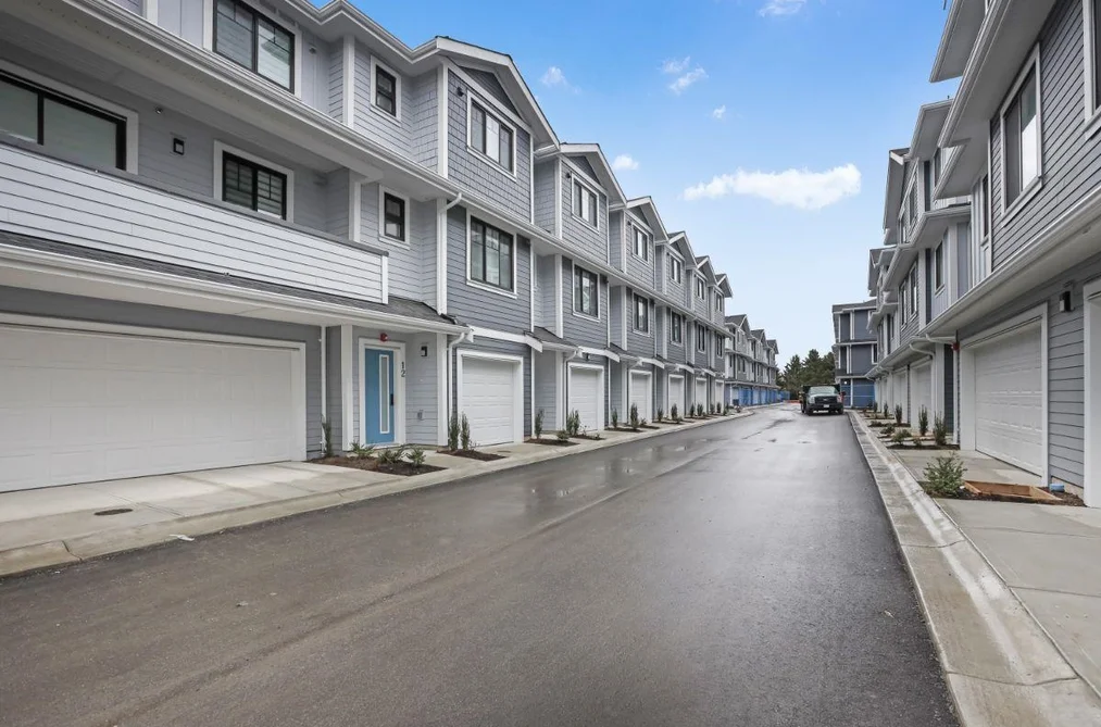 12 789 OTA AVENUE, New Westminster BC V3M 0M7, New Westminster BC — Residential for Sale - Photo 2