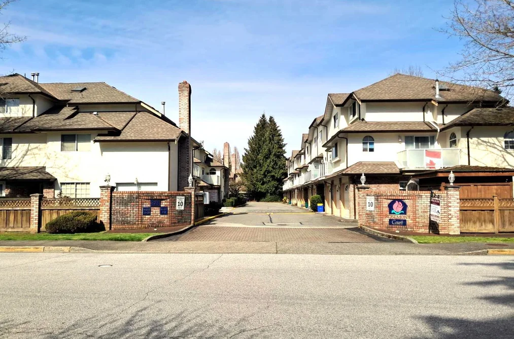 Townhouse for sale at 12 8711 General Currie Road Richmond British Columbia - MLS: R3104358
