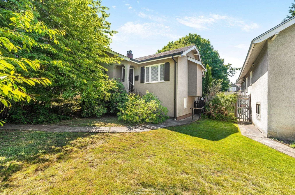 House for sale at 12 W King Edward Avenue Vancouver British Columbia - MLS: R3132682