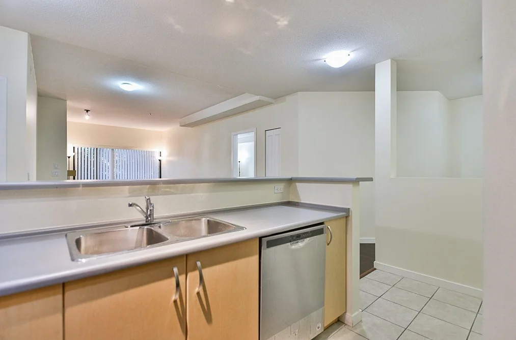 120 10866 CITY PARKWAY, Surrey BC V3T 5W9, Surrey BC — Residential for Sale - Photo 4