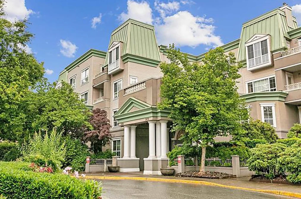Condo for sale at 120 2970 Princess Crescent Coquitlam British Columbia - MLS: R3156766