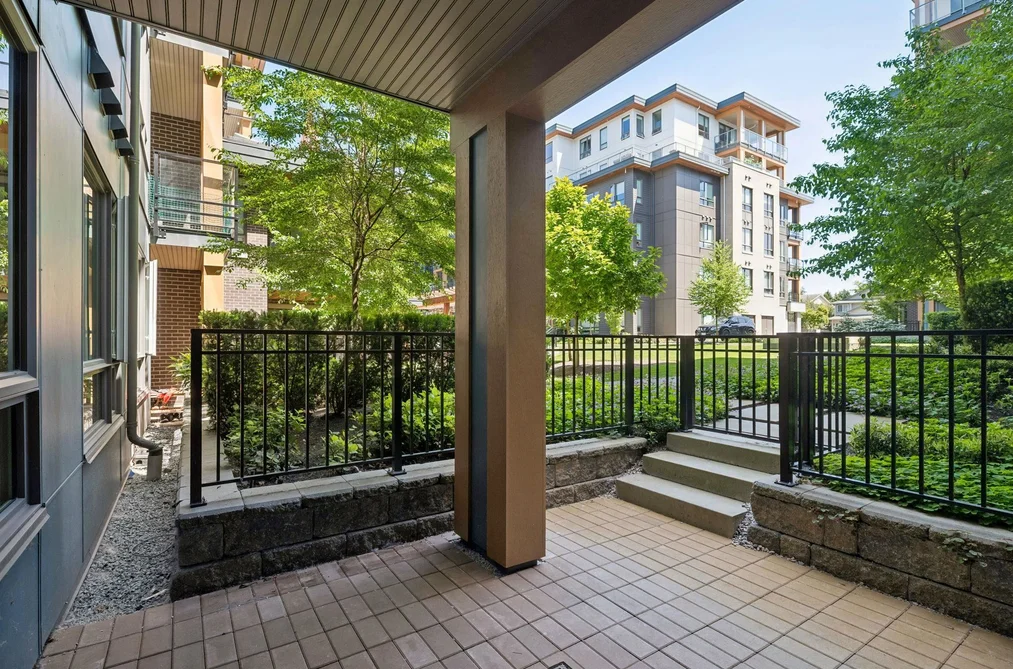Condo for sale at 120 735 Anskar Court Coquitlam British Columbia - MLS: R3128539