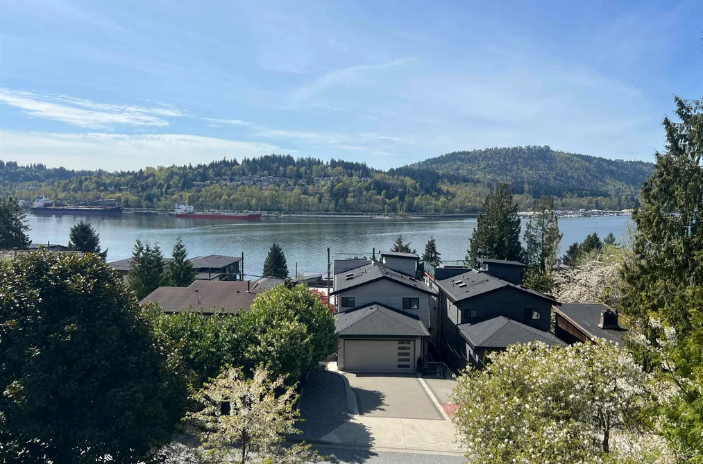 120 APRIL ROAD, Port Moody BC V3H 3M5, Port Moody BC — Residential for Sale - Photo 2