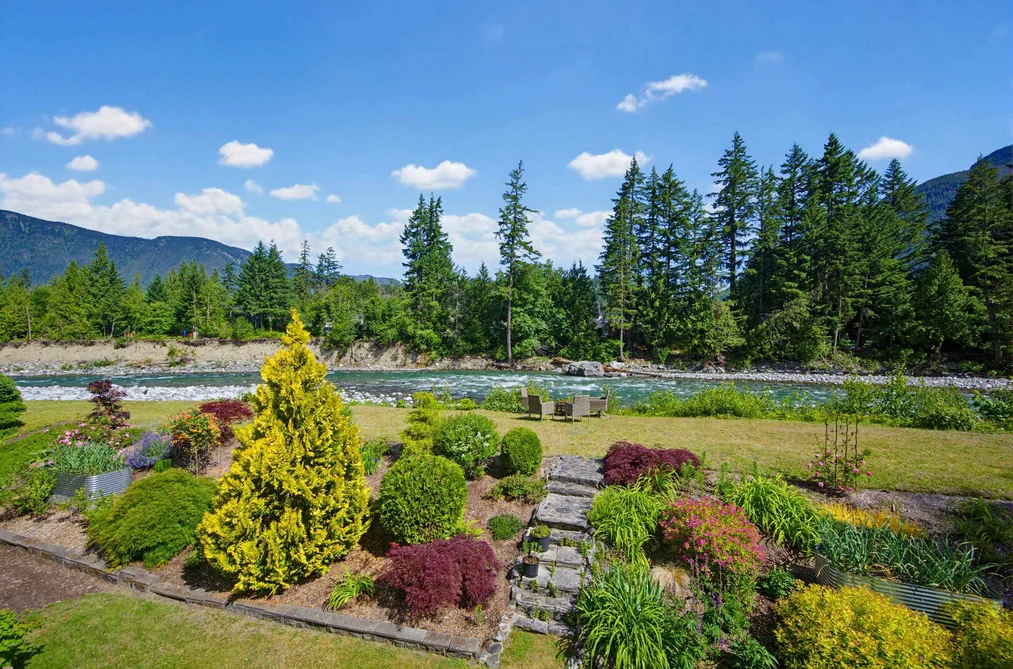 House for sale at 120 Robertson Crescent Hope British Columbia - MLS: R3131993