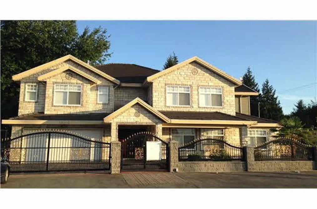 House for sale at 12008 97 Avenue Surrey British Columbia - MLS: R3072725