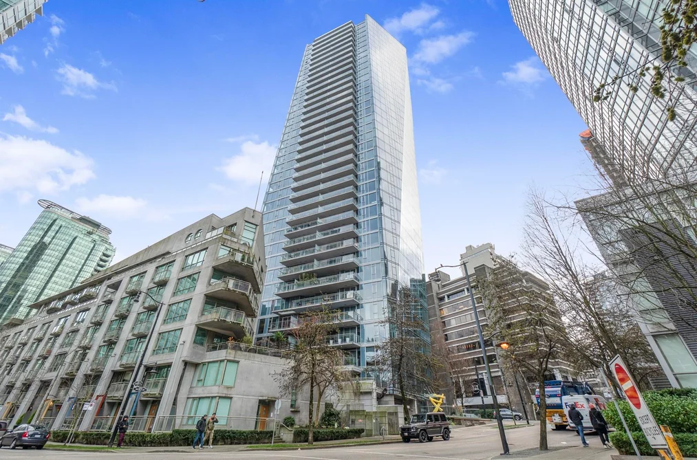Condo for sale at 1201 1499 W Pender Street Vancouver British Columbia - MLS: R3068871