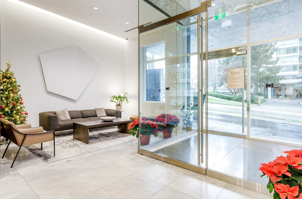 1201 620 CARDERO STREET, Vancouver BC V6G 0C7, Vancouver BC — Residential for Sale - Photo 2