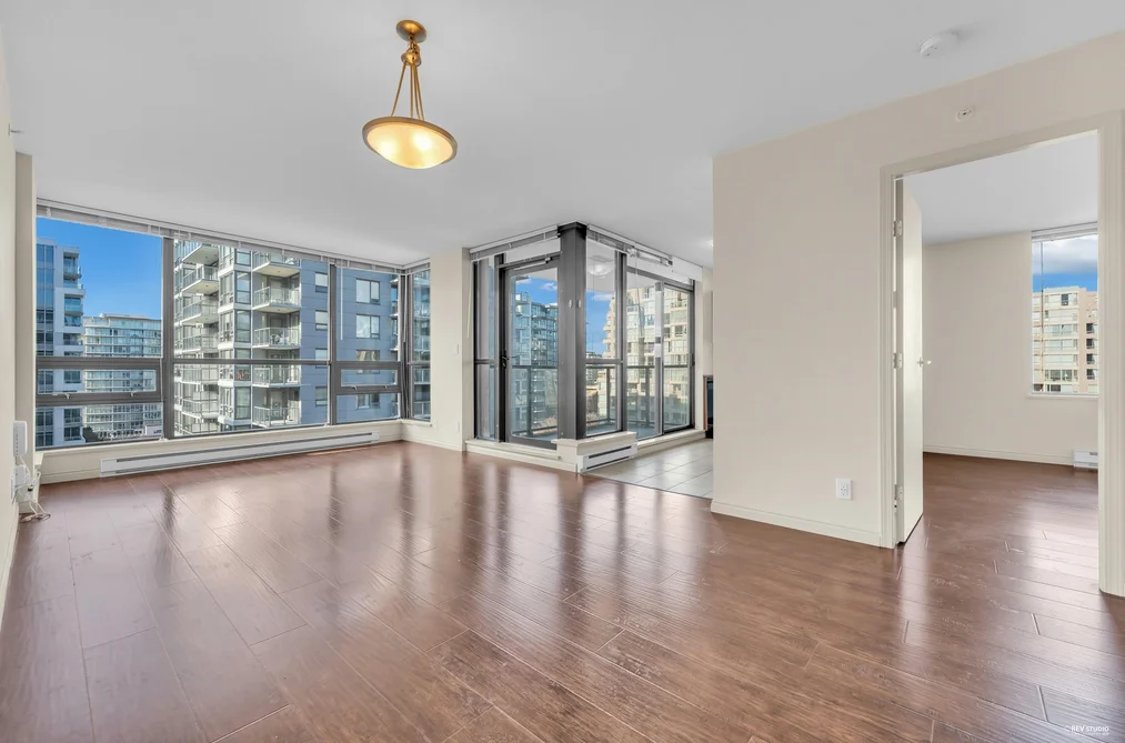 Condo for sale at 1201 6331 Buswell Street Richmond British Columbia - MLS: R3091575