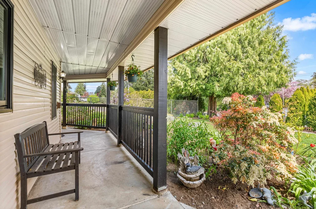 12019 206 STREET, Maple Ridge BC V2X 1T8, Maple Ridge BC — Residential for Sale - Photo 2