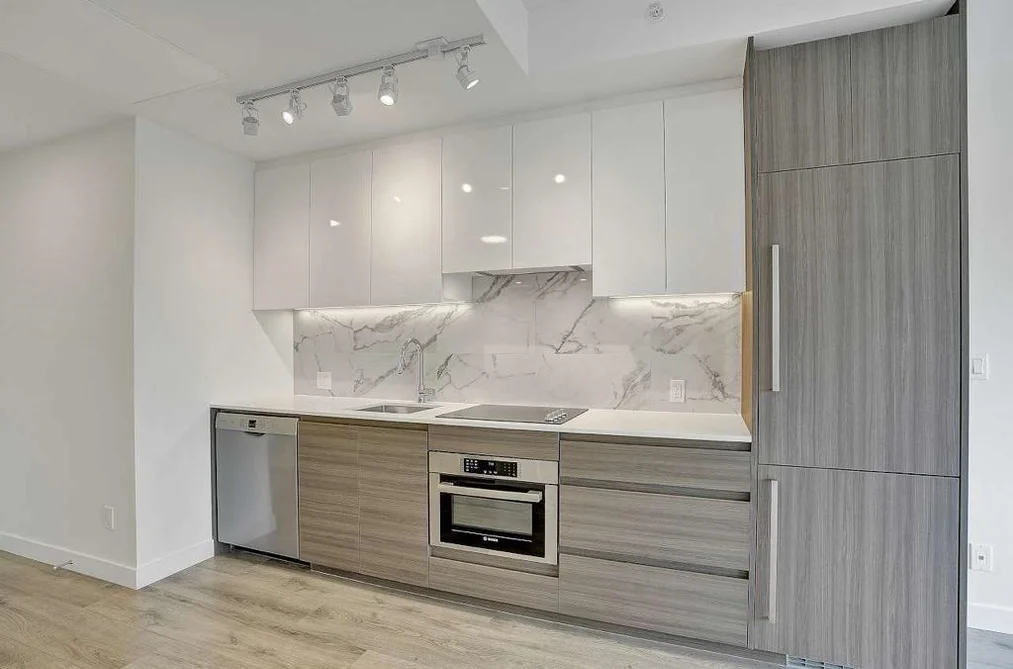 Condo for sale at 1202 10626 City Parkway Surrey British Columbia - MLS: R3096354