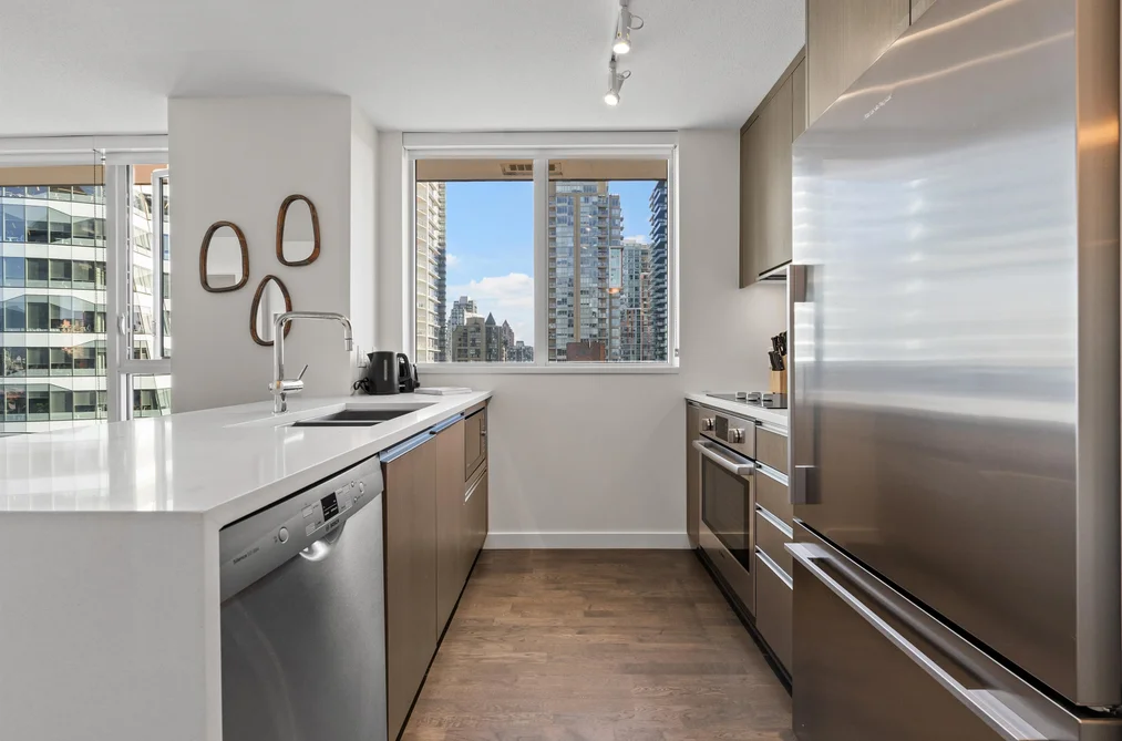 1203-1009 Harwood Street, Vancouver, BC - Condo for Sale - Photo 11 of 40 1203-1009 Harwood Street, Vancouver, BC - Condo for Sale - Photo 11 of 40