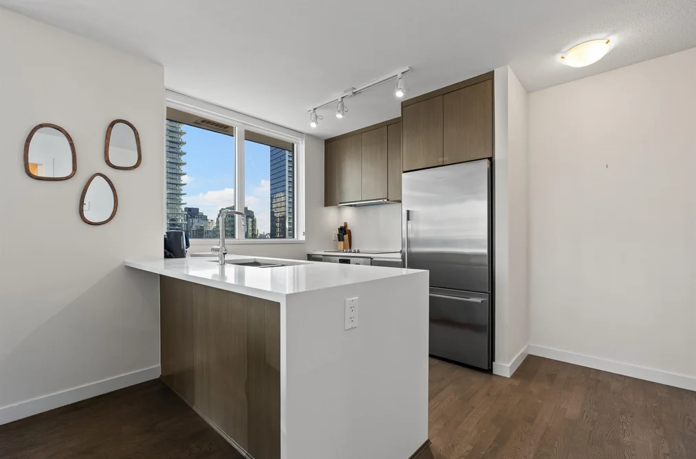 1203-1009 Harwood Street, Vancouver, BC - Condo for Sale - Photo 12 of 40 1203-1009 Harwood Street, Vancouver, BC - Condo for Sale - Photo 12 of 40